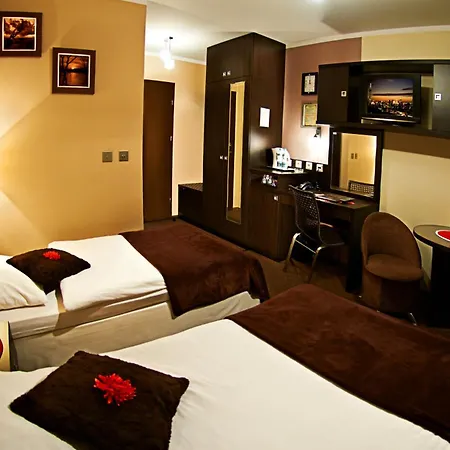 Мини-отель A2 - 24h - Self Check-in - Free Parking Познань