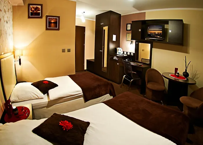 Inn A2 - 24h - Self Check-in - Free Parking Poznan